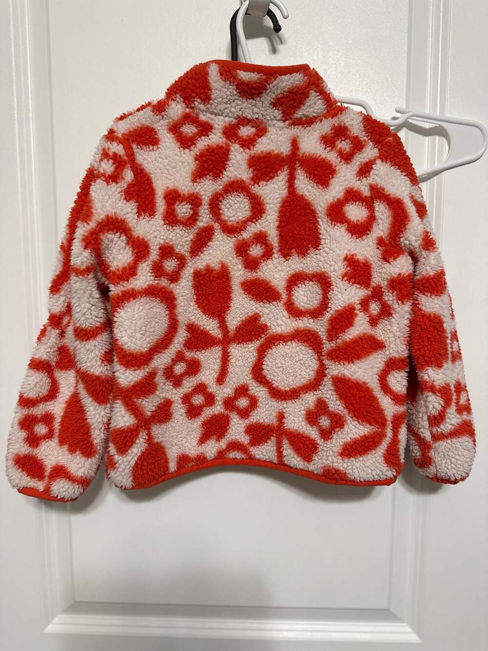 Cat & Jack Girls Red and White Tulip Pattern Sherpa Fleece Pullover - Picture 3 of 3